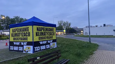 Klim-Car Napełnianie klimatyzacji samochodowej / Parking Action